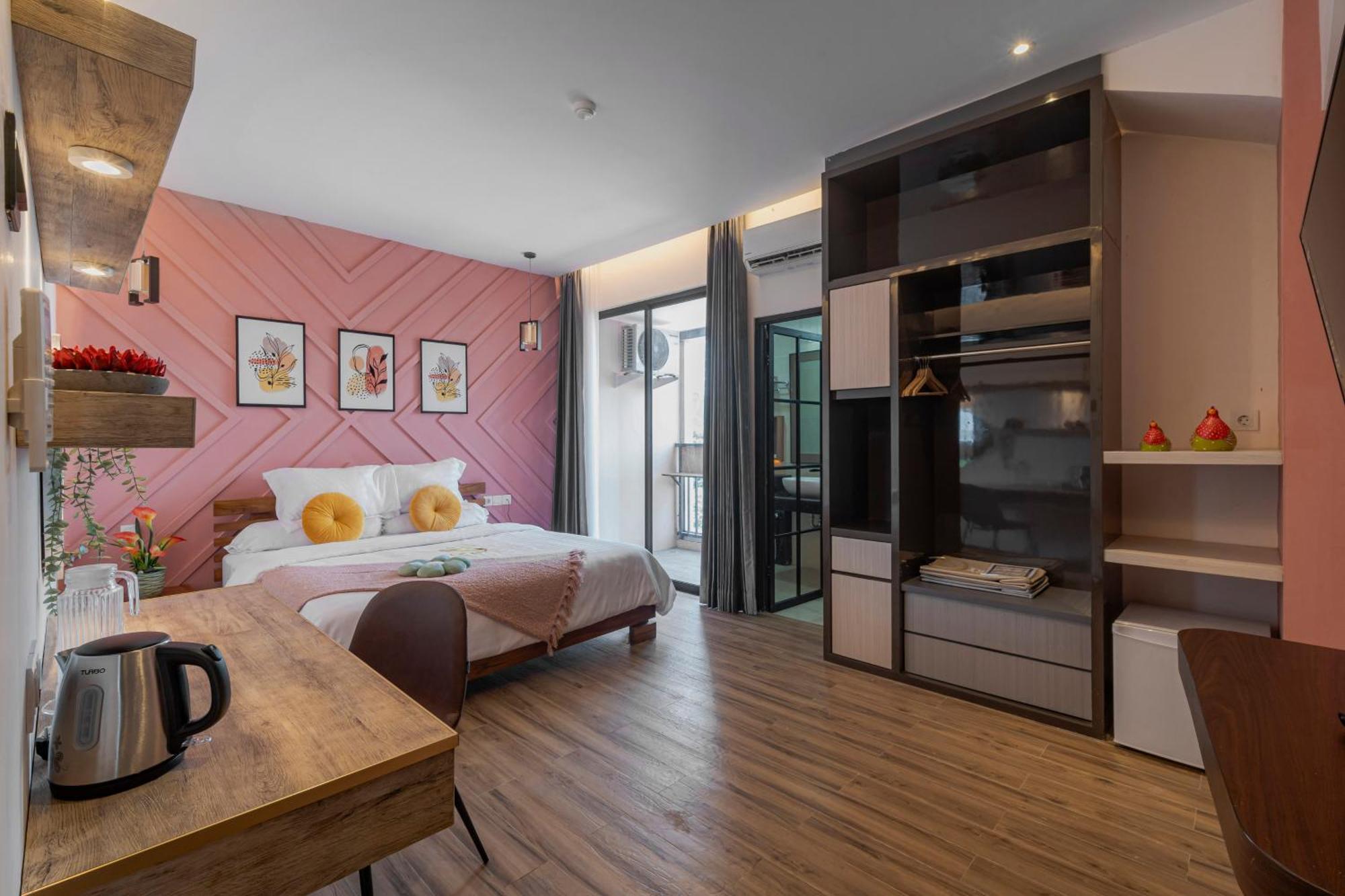 Stay.Vie Hotel Surabaya Exterior photo