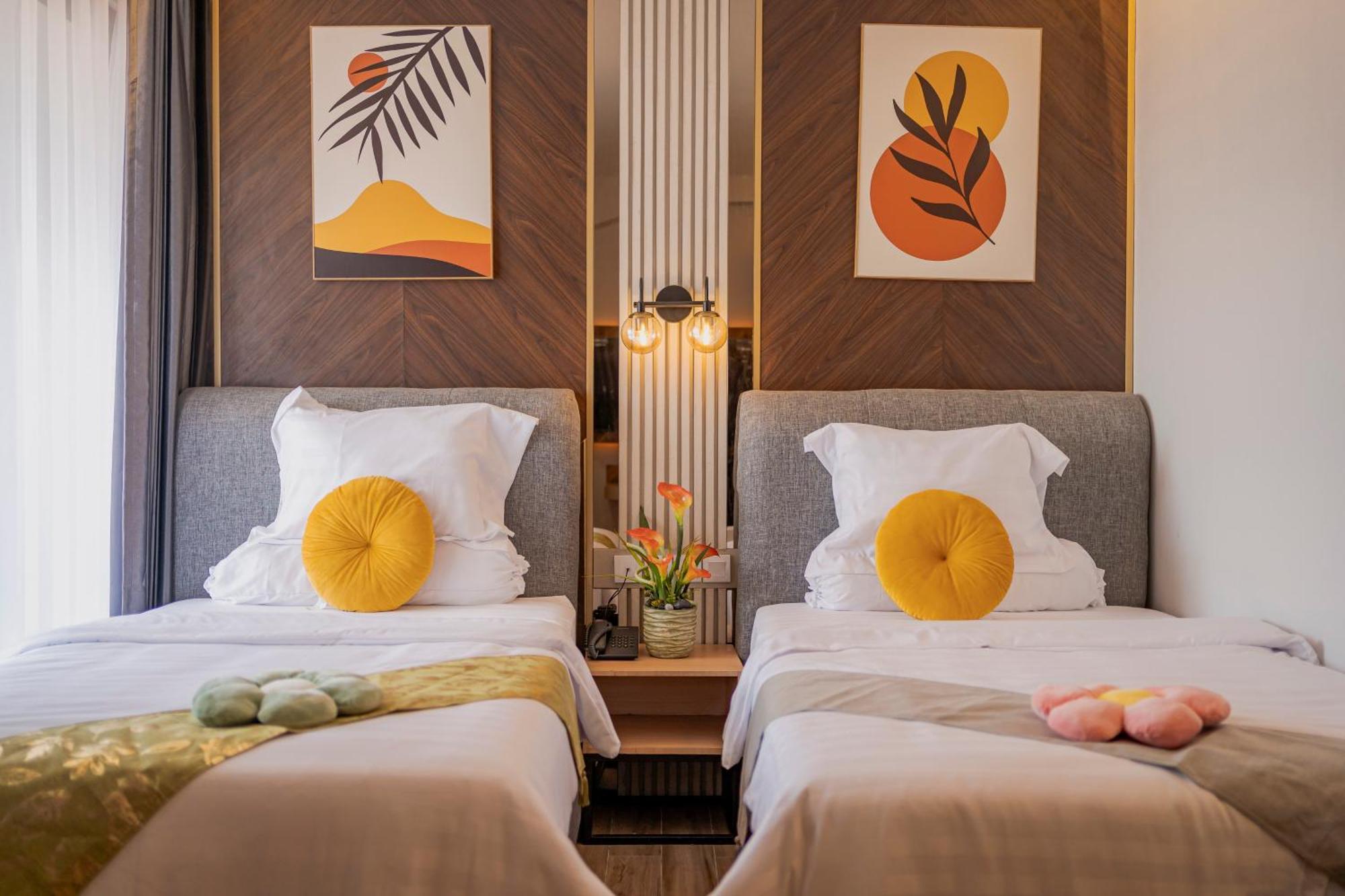 Stay.Vie Hotel Surabaya Exterior photo